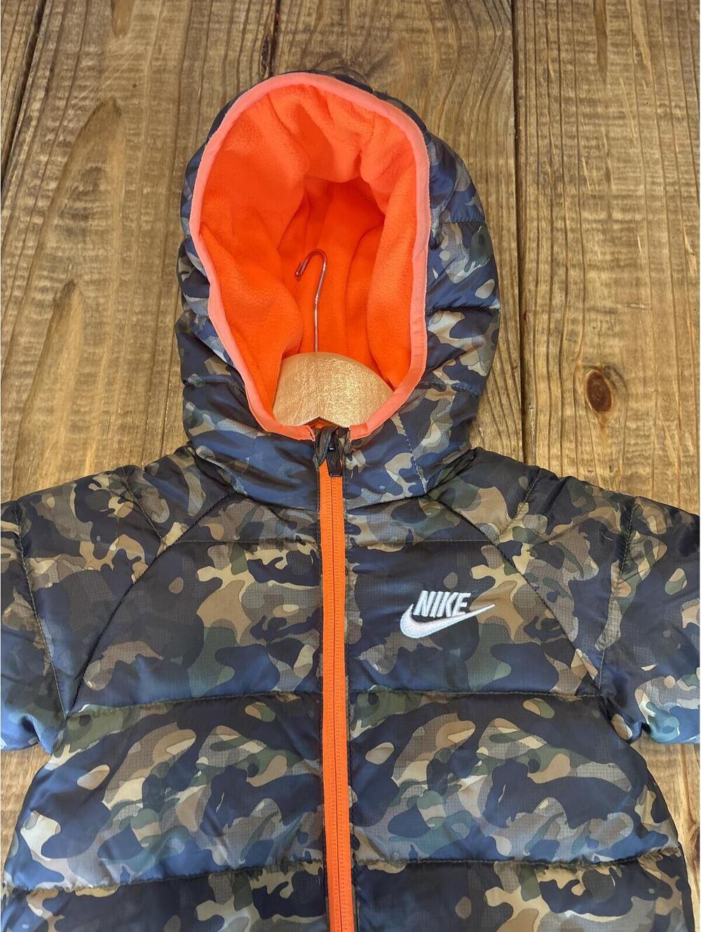 New Nike Baby Camouflage Puffer Snow suit with Orange Lining 12 months Boys - Picture 3 of 5